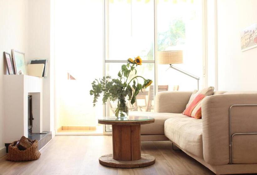 Urbanización La Felicidad El Conserje