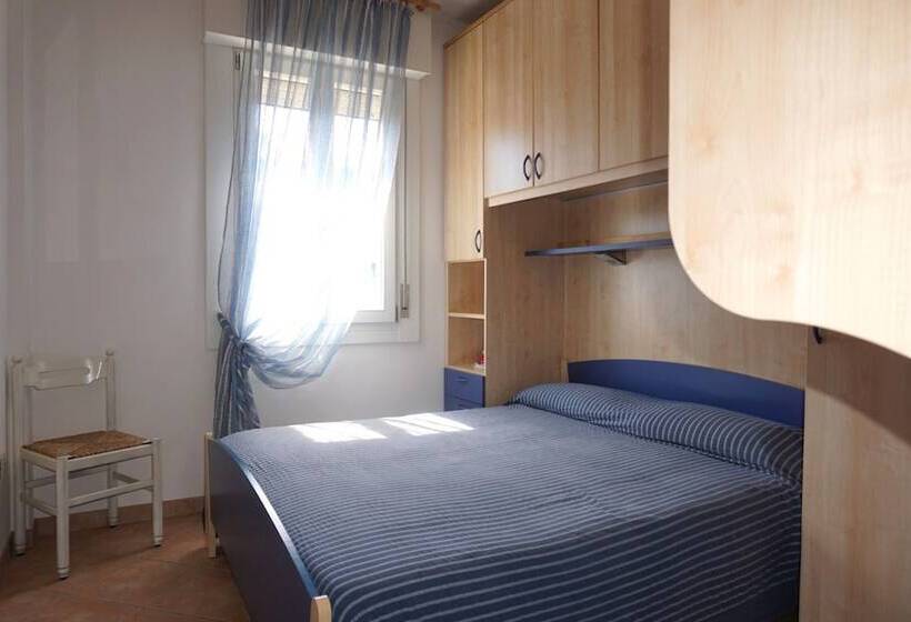 Enjoy Your Holiday In Our Pool   Beahost