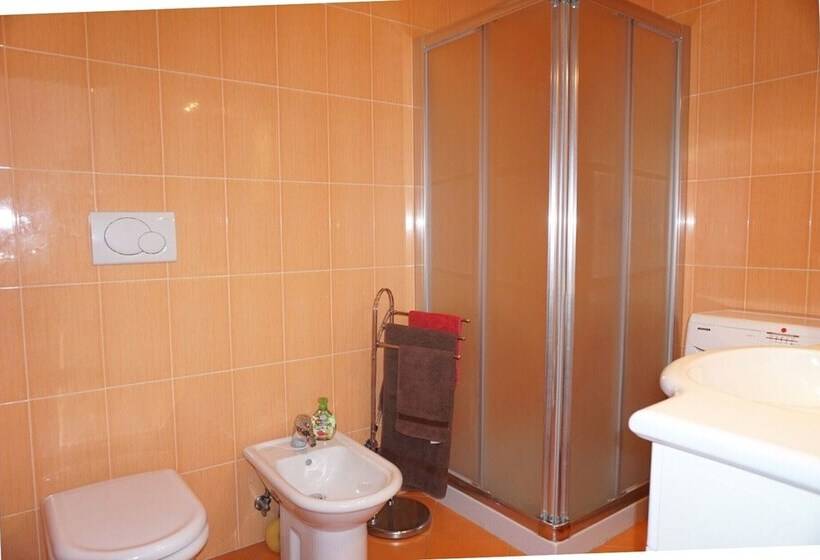 Enjoy Your Holiday In Our Pool   Beahost