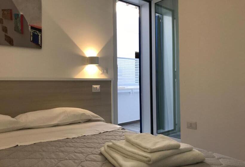 مبيت وإفطار A Due Passi Dal Mare