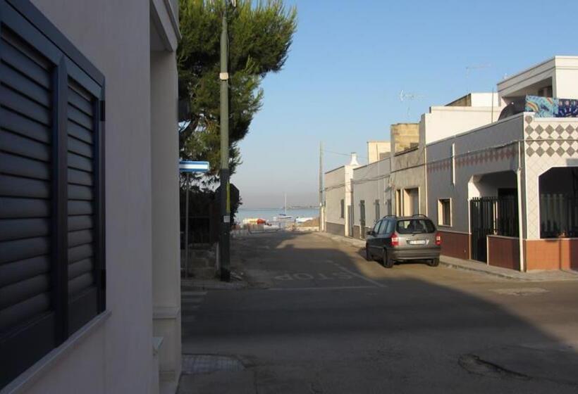 مبيت وإفطار A Due Passi Dal Mare