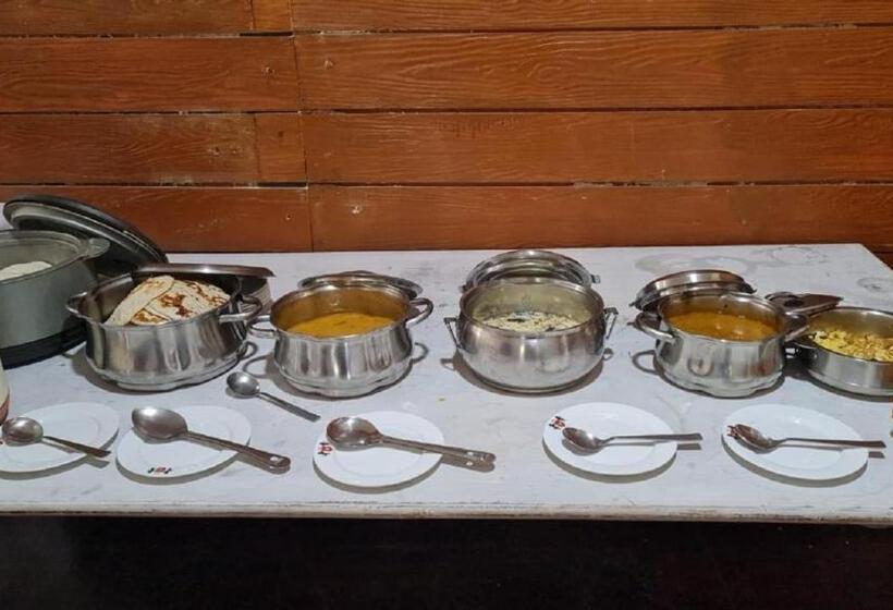 مبيت وإفطار Coonoor Mountain Stay By Lexstays At Mukesh Kudil