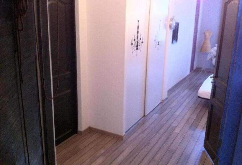 مبيت وإفطار La Cathare