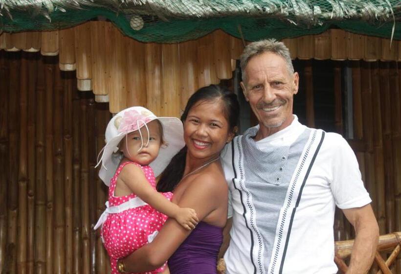 민박 Moalboal Bamboo House / Rooms