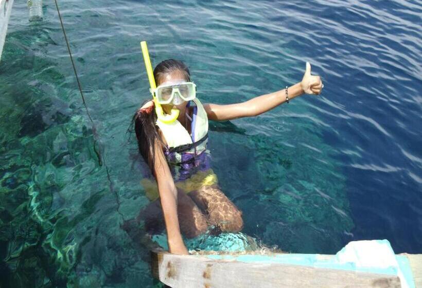 민박 Moalboal Bamboo House / Rooms