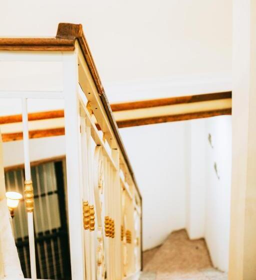 ベッドアンドブレックファースト Plumeria Motel   Stone Town Zanzibar