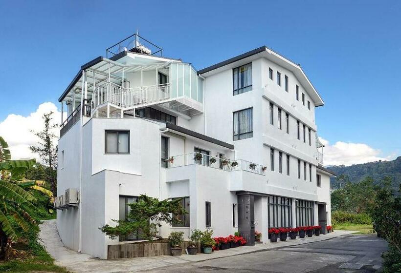 تختخواب و صبحانه Puli Berlin