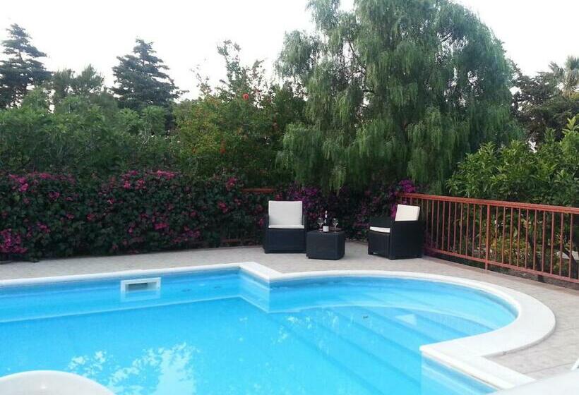 ベッドアンドブレックファースト Villa Giulia Tonnara Di Bonagia