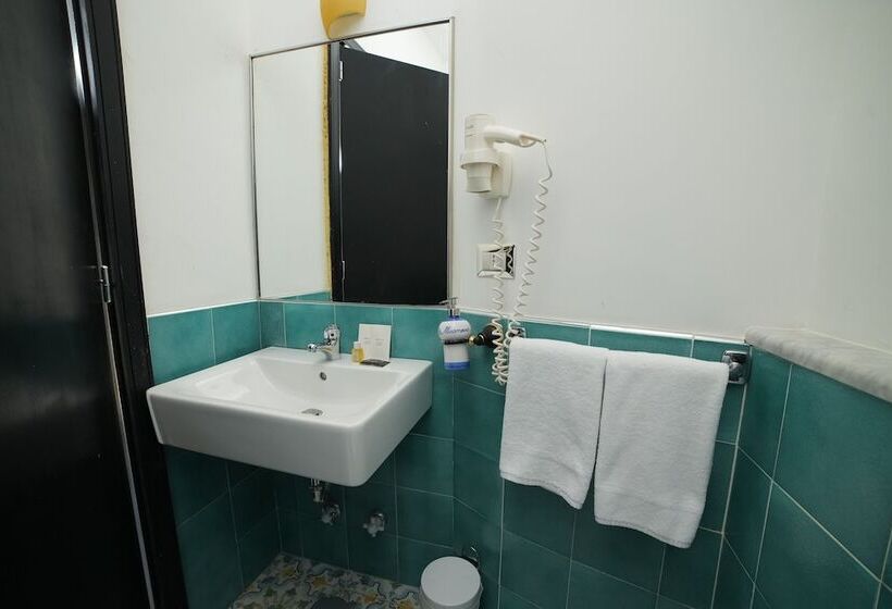 住宿加早餐  Villa Miramare