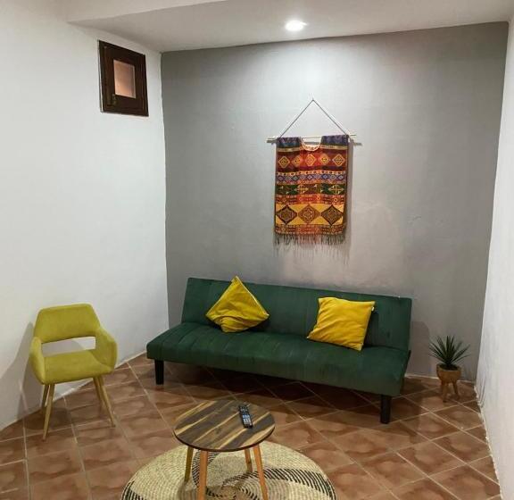 Casa Ceiba/dpto. Entero Cerca Del Centro Histórico