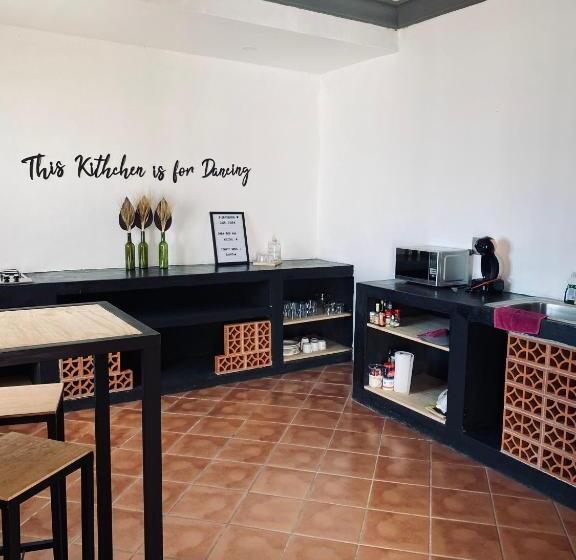 Casa Ceiba/dpto. Entero Cerca Del Centro Histórico