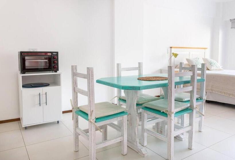 Cálido Y Luminoso Departamento