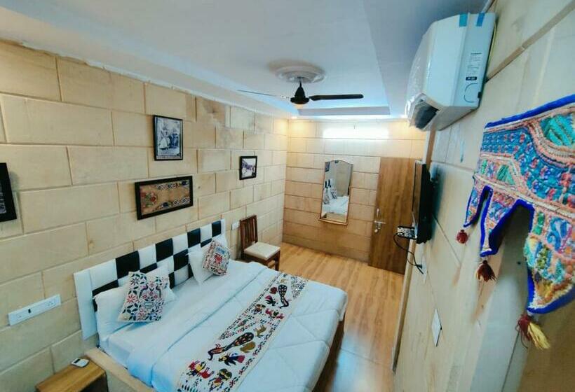 Отель Jaswant Palace