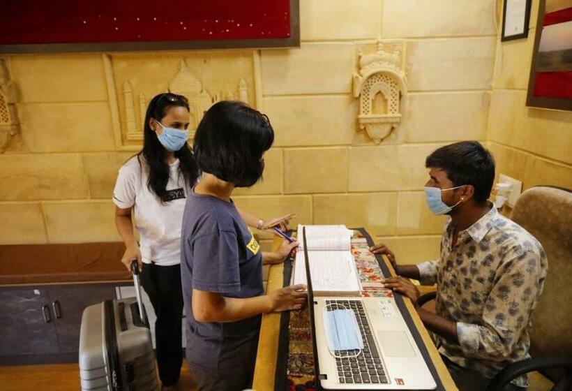 Отель Jaswant Palace