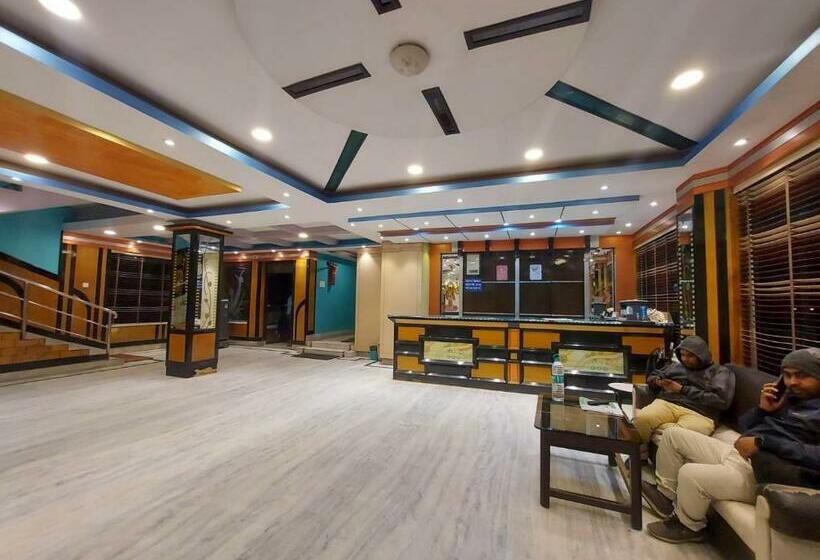 هتل Near Sea Beach Ananya