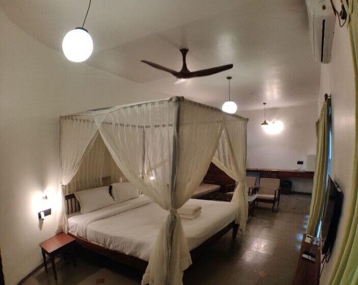 فندق The Orchard Resort