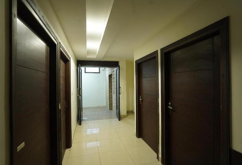 ホテル Oyo 86335  Grey Orchid