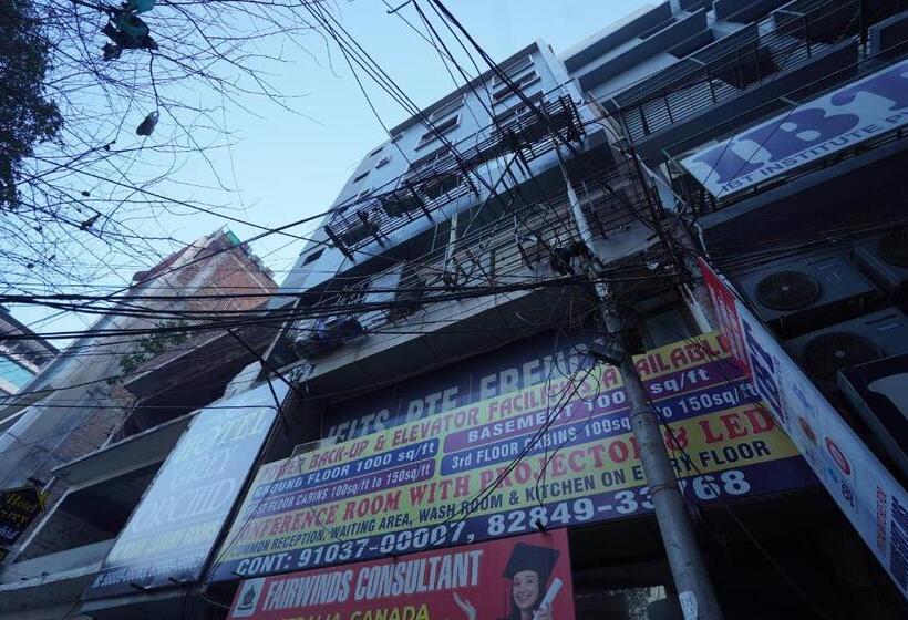 ホテル Oyo 86335  Grey Orchid