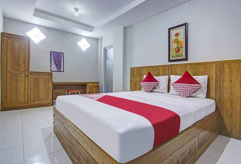 酒店 Oyo 90883 Ria Agustar Syariah
