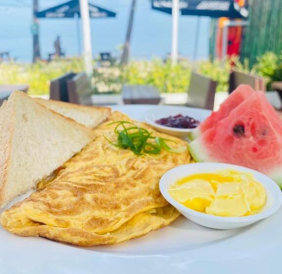 هتل Sailors Beach Fiji