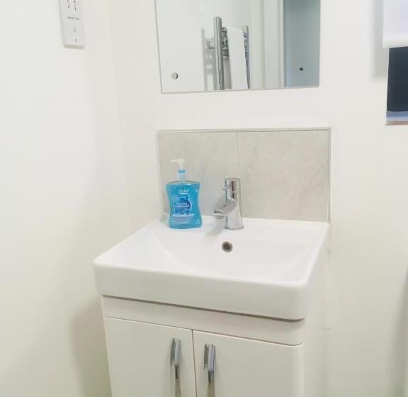 Huntingdon Apartment