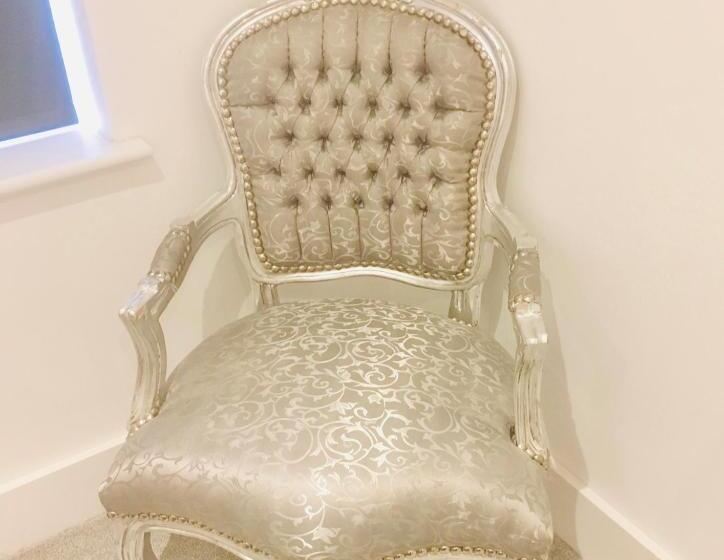 Huntingdon Apartment