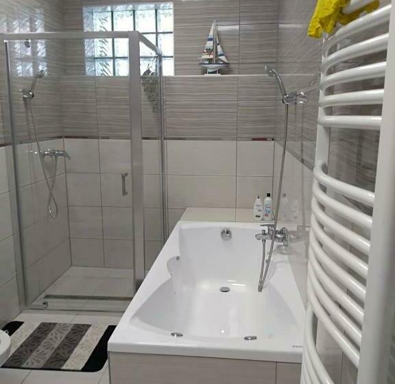 بنسيون Alma Vendégház