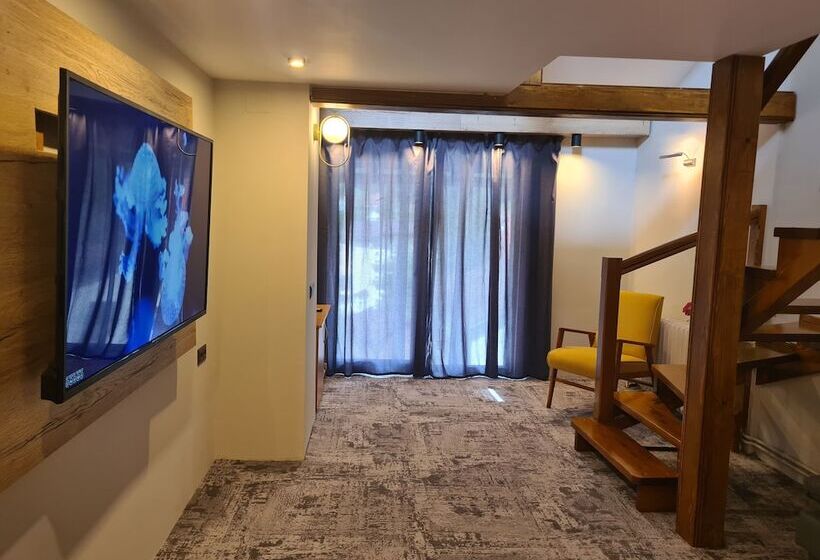 펜션 Casa Florescu