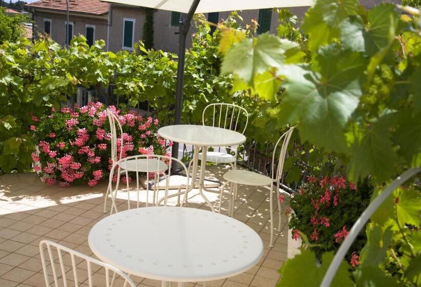 پانسیون Daniela Camere