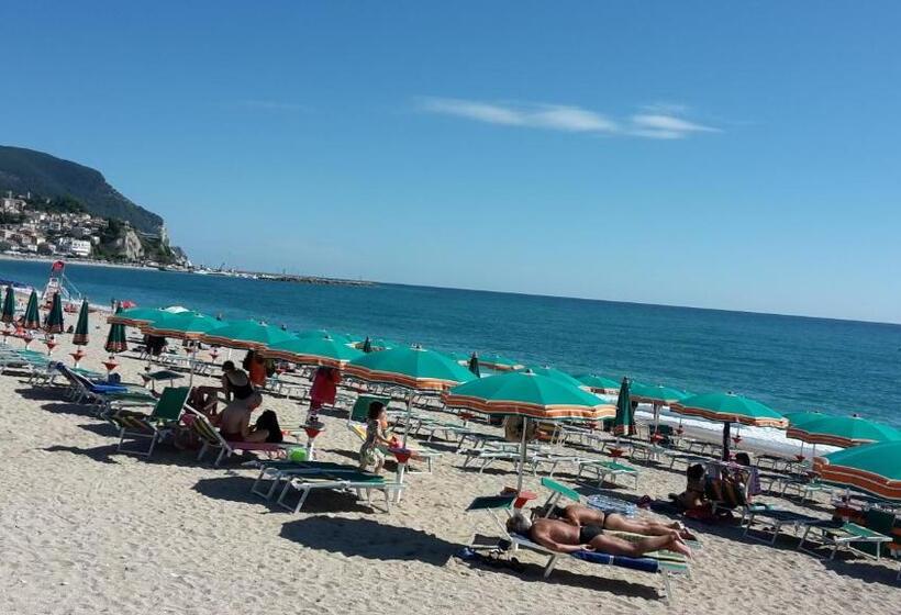 پانسیون Daniela Camere