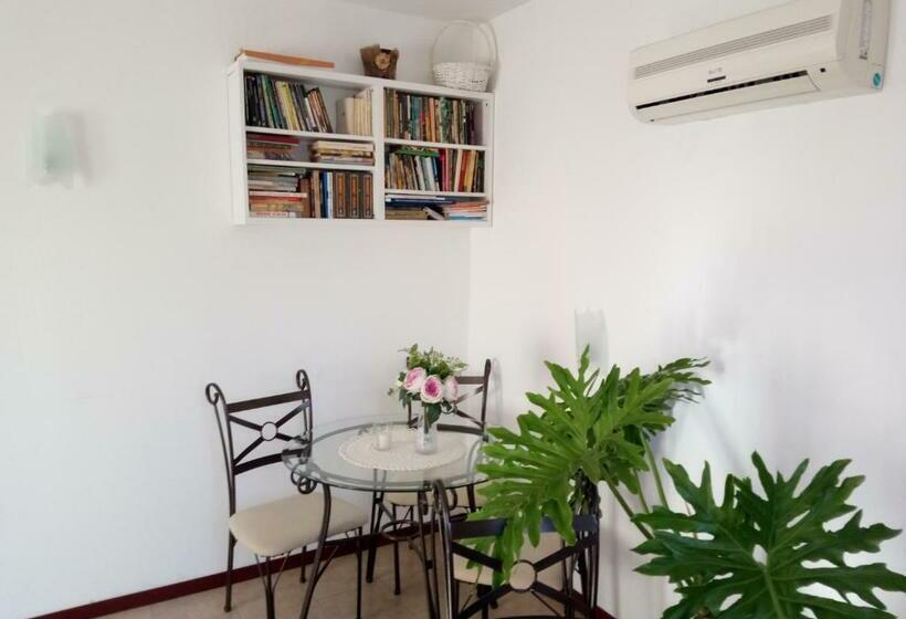 פנסיון Family Hotel Bellehouse