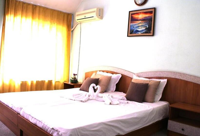 פנסיון Guest House Elit