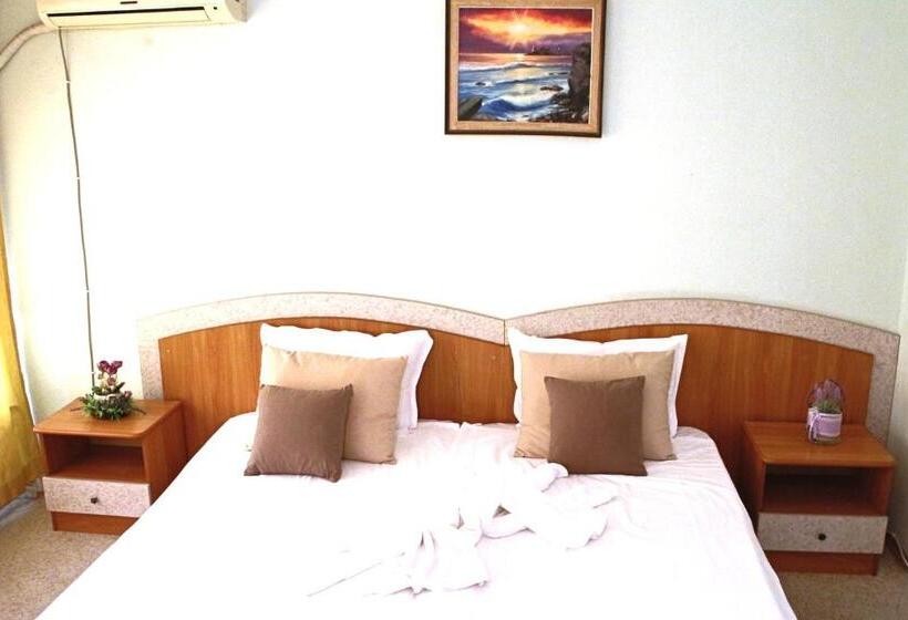 פנסיון Guest House Elit