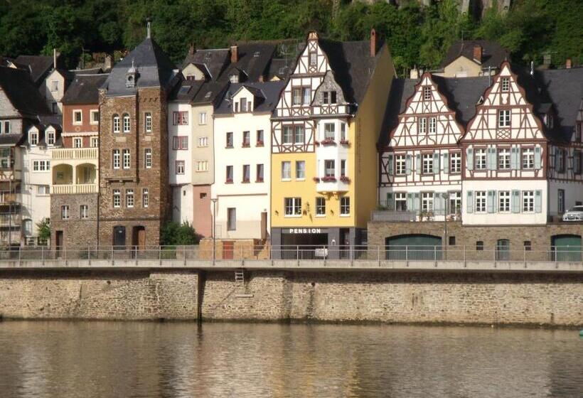 펜션 Haus Burgfrieden Cochem