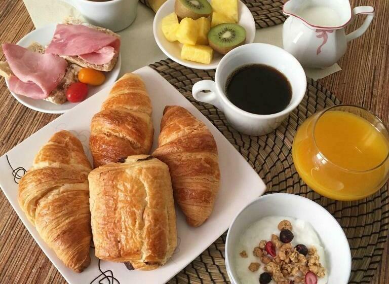 بنسيون Lou Mistral