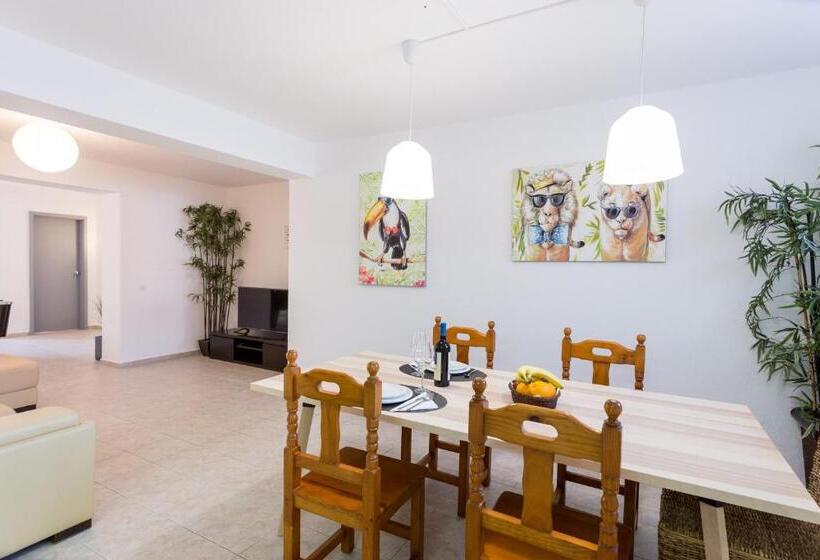 ペンション Safari Beach Guest House