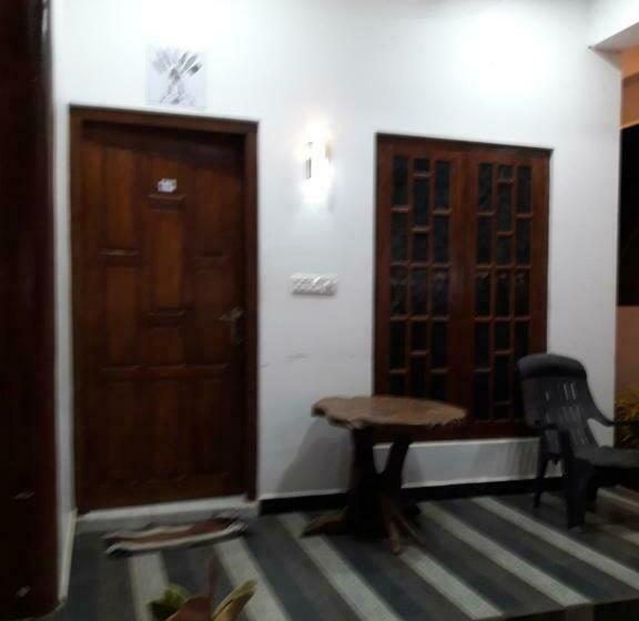 膳宿费 Surf Reef Beach