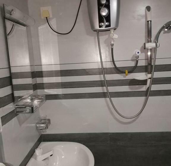 膳宿费 Surf Reef Beach