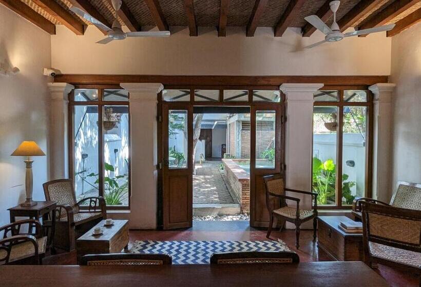 Пансион Thanga House By Luxunlock Private Villas