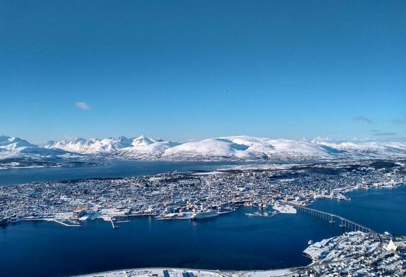 بنسيون Tromso Coco Apartments In Center
