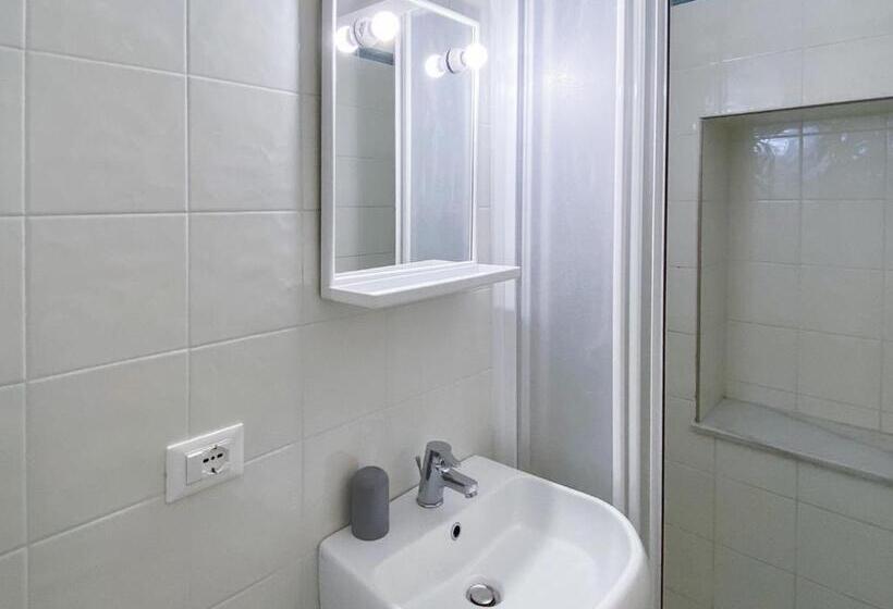 پانسیون Viadeibanchi