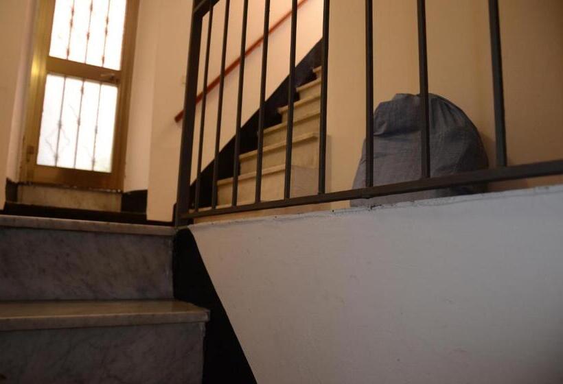 پانسیون Viadeibanchi