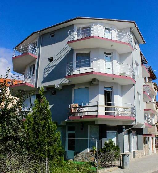 פנסיון Villa Maris