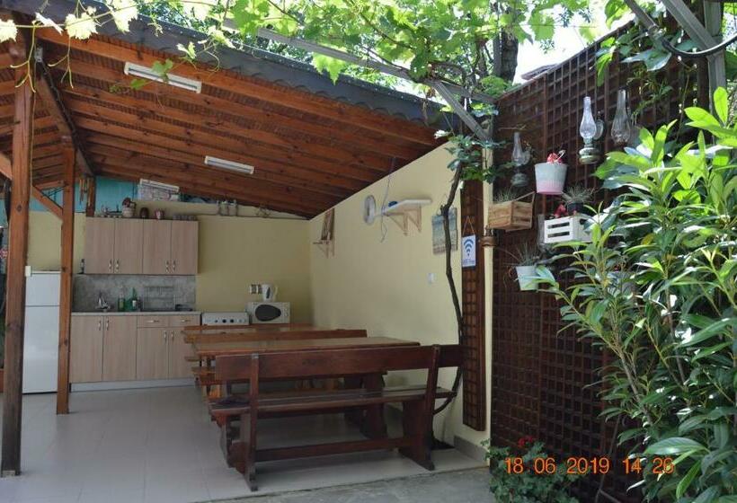 פנסיון Villa Maris