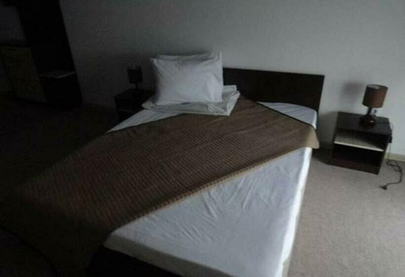 Pensiunea Cristina Racova