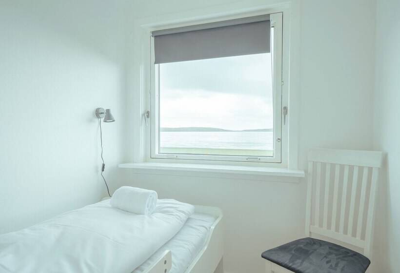 Sea View Apt / Central / Spacious / Free Parking