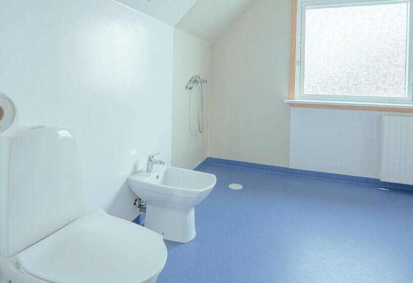 Sea View Apt / Central / Spacious / Free Parking