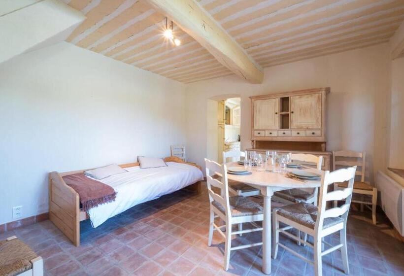 Jewel Of 280m With Infinity Pool In Absolute Calm