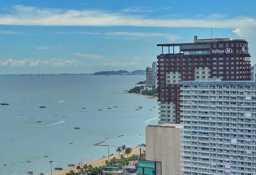 The Edge Central Pattaya