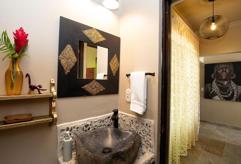 Villa Palmeras With Jungle Views Pool Near Ma